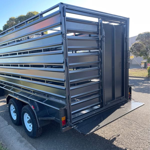 12'x6' stock crate / cattle crate / livestock trailer -3.5 ton gvm