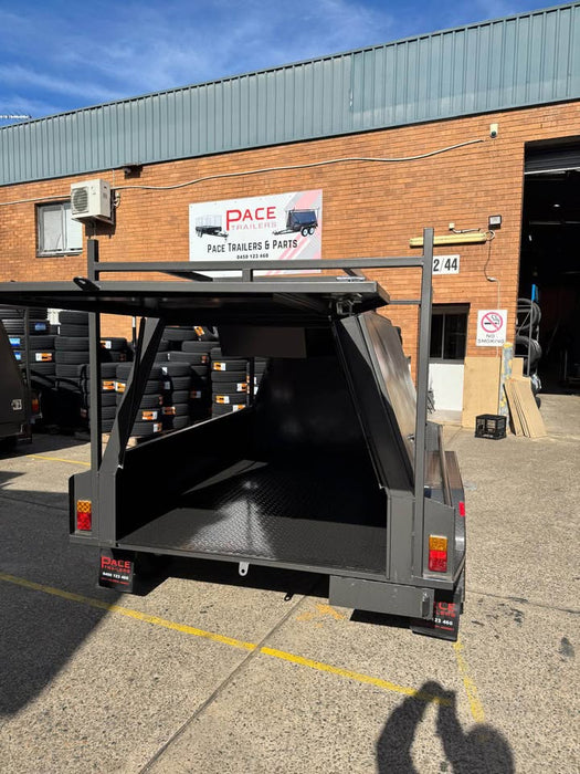 8x5 Tradesman Top 1pc Design + Small Compressor Box