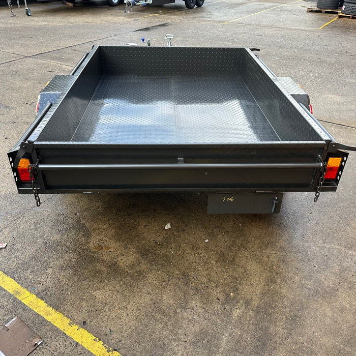 7x5 Single Axle Box Trailer