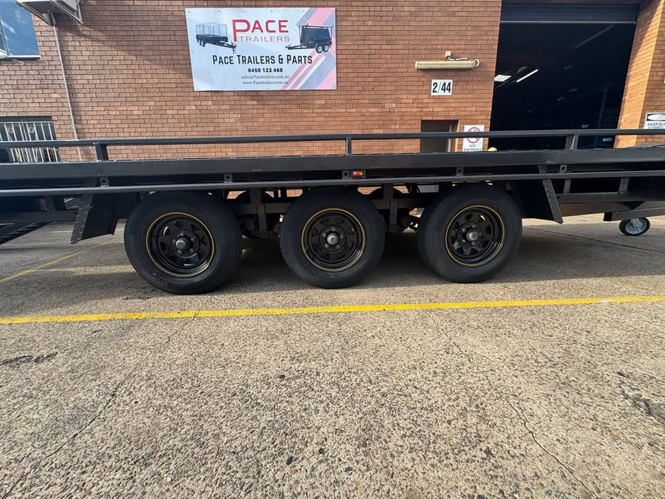 5m x 2.4 m flat top tri axle car trailer - 4500 kg gvm