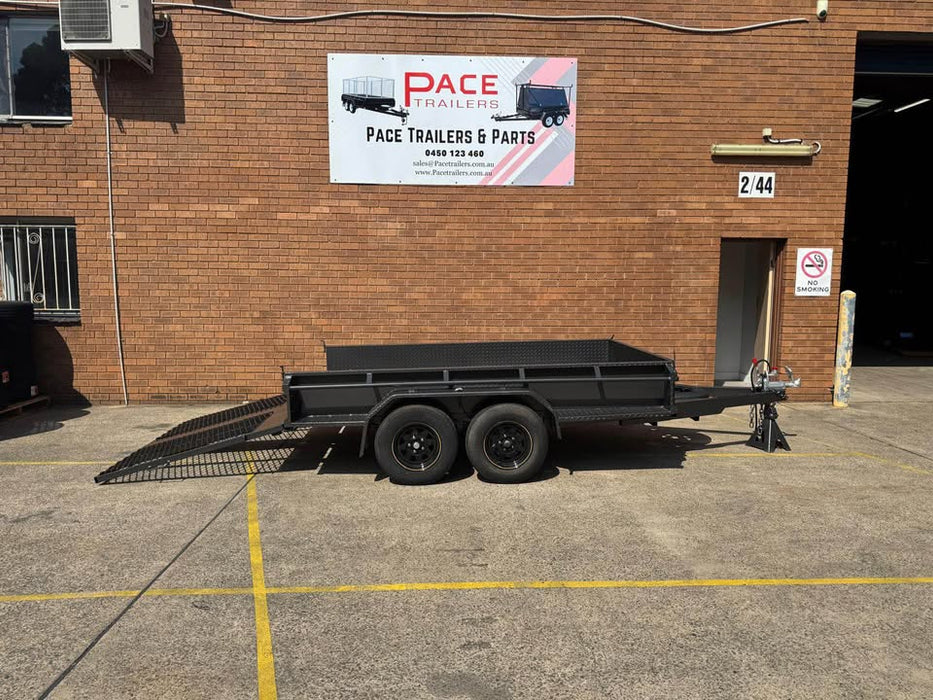 10x6 Box Trailer + Full Width Mesh Ramp