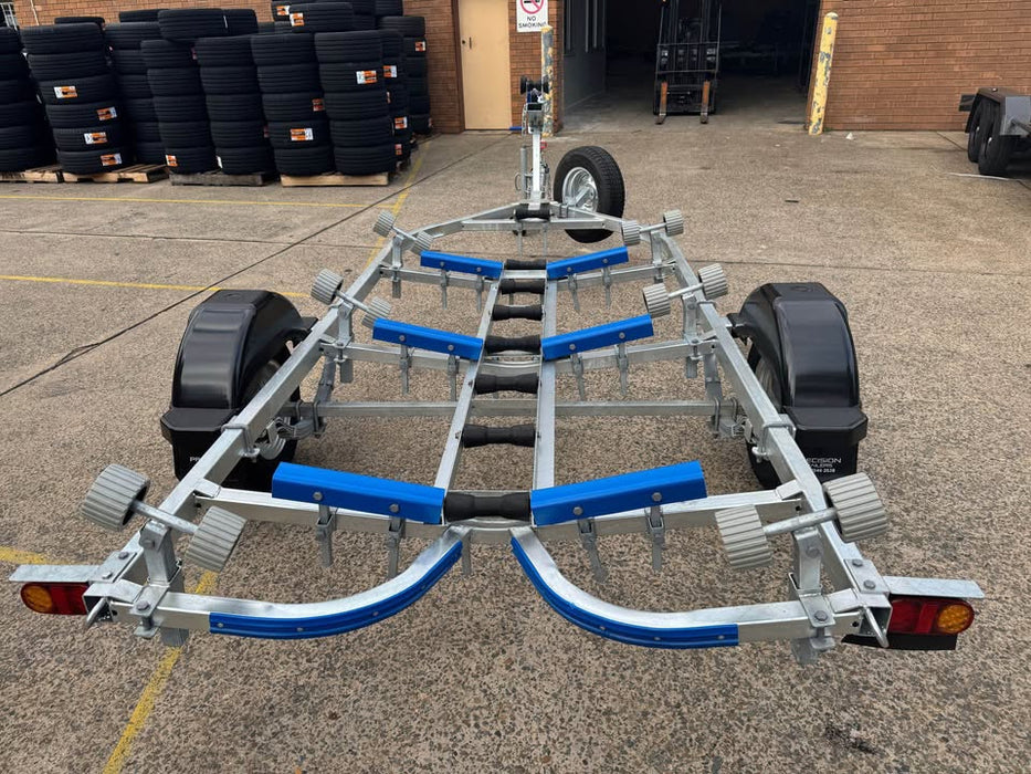 S520 Hot Dip Galvanised Unbraked Boat Trailer Suit Boat Length Of 4.4mt(14ft) x 4.9mt(16ft)