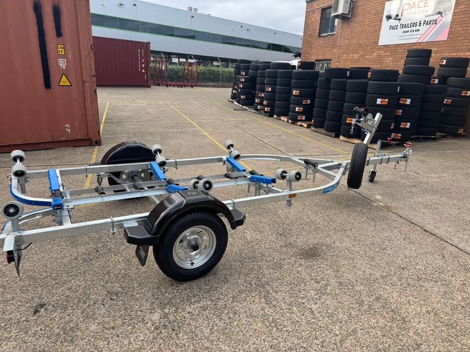 S520 Hot Dip Galvanised Unbraked Boat Trailer Suit Boat Length Of 4.4mt(14ft) x 4.9mt(16ft)