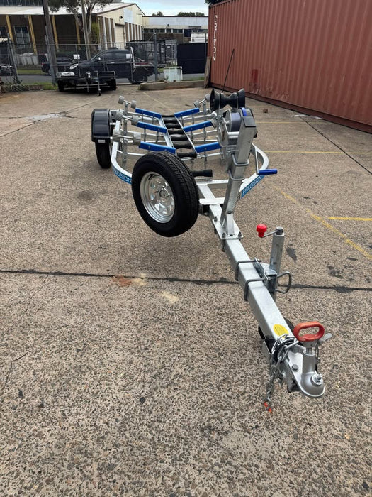 S520 Hot Dip Galvanised Unbraked Boat Trailer Suit Boat Length Of 4.4mt(14ft) x 4.9mt(16ft)