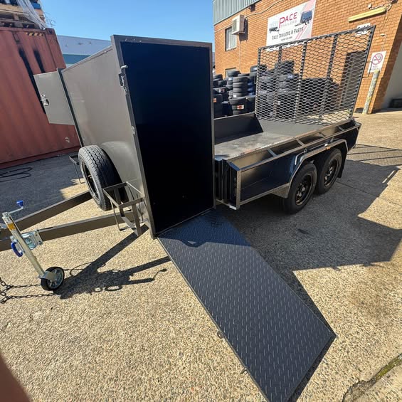 9x6 box trailer tandem with full width mesh ramp, mower box -2000 kg gvm
