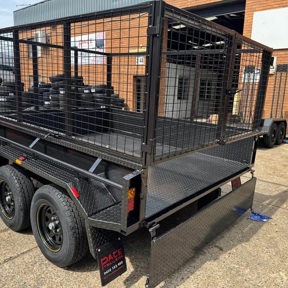 8x6 tipper tandem trailer with ramps, 900mm high cage- 2.8 t gvm