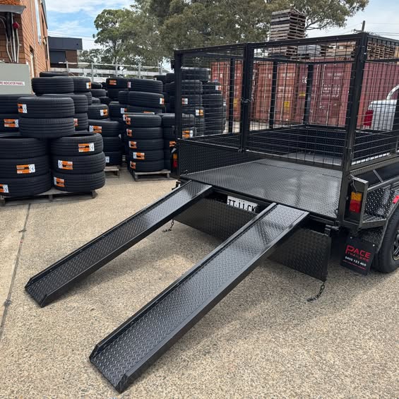 8x6 tipper tandem trailer with ramps, 900mm high cage- 2.8 t gvm
