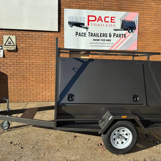 7x5 single axle tradesman top trailer with full length drawers & shelving- 1.4 ton gvm