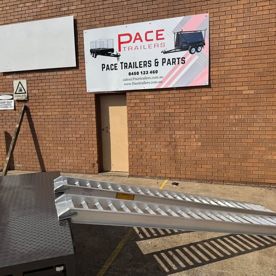 6m x 2.4 m flat top tri axle trailer - 4500 kg gvm