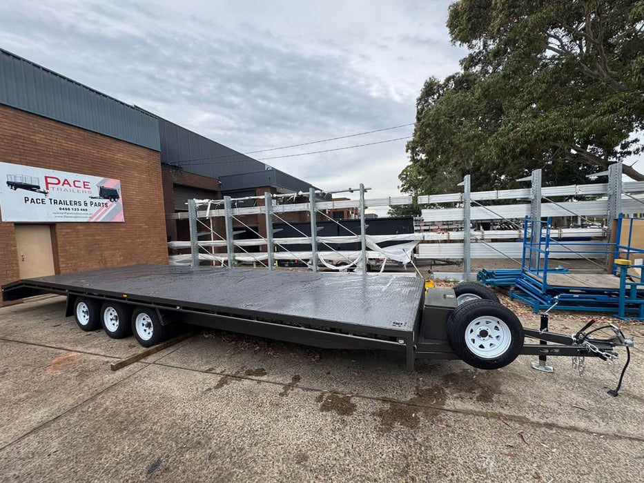 9 m x 2.4m 'Flat Top' Tri Axle Beaver Tail Trailer