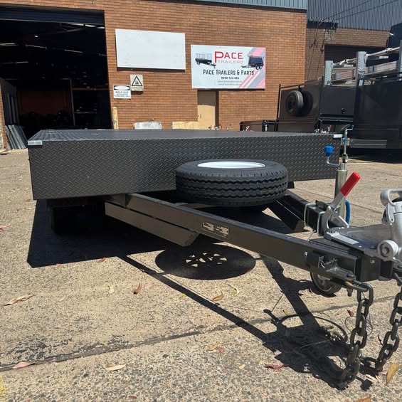 12x7 (3.6 m x 2.1m) flat top tri-axle trailer - 4500 kg gvm