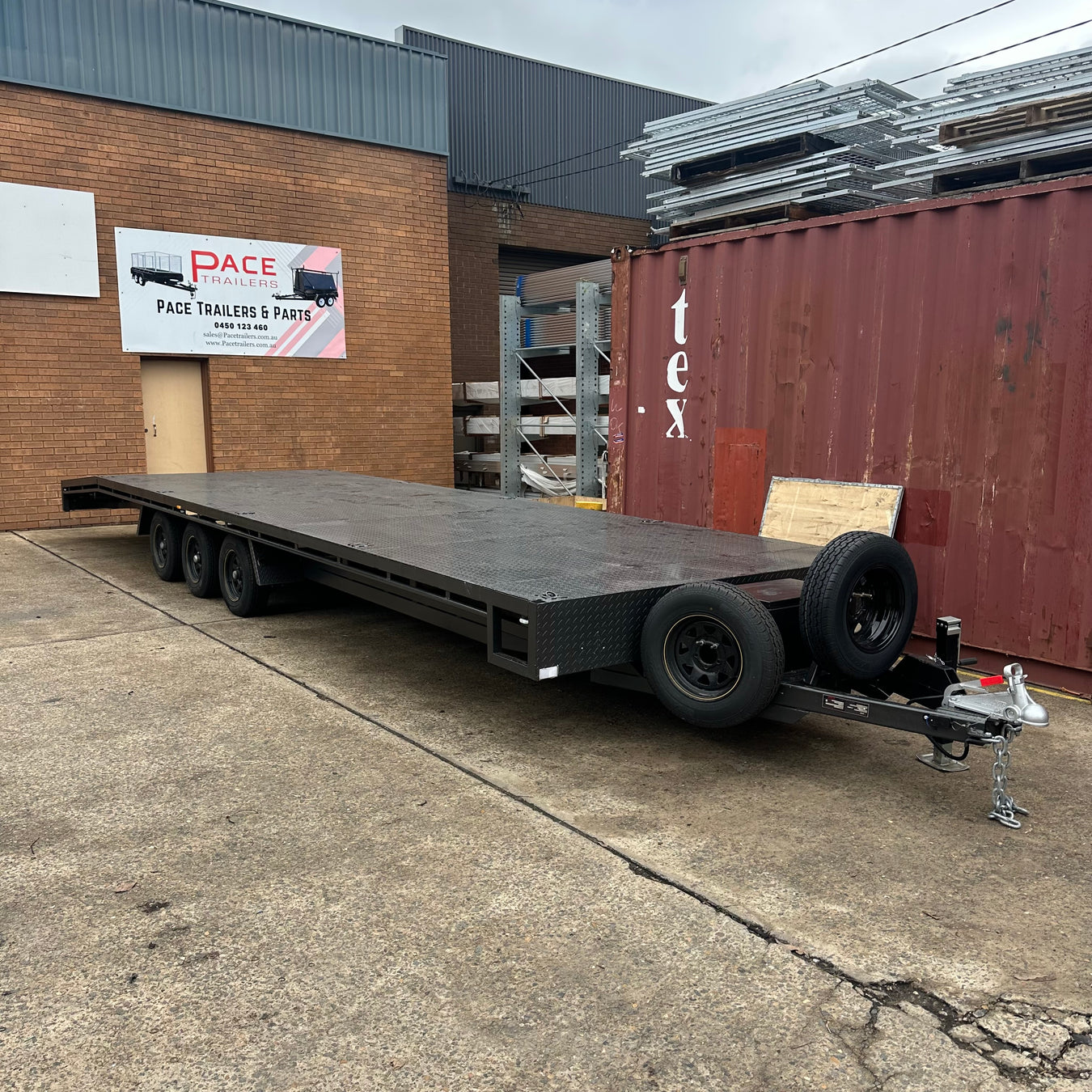 Flat Top Tri Axle
