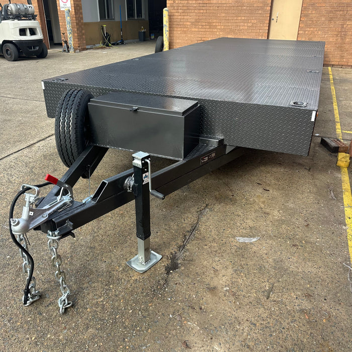 8m x 2.4m Tri-Axle Flat Tabletop Trailer