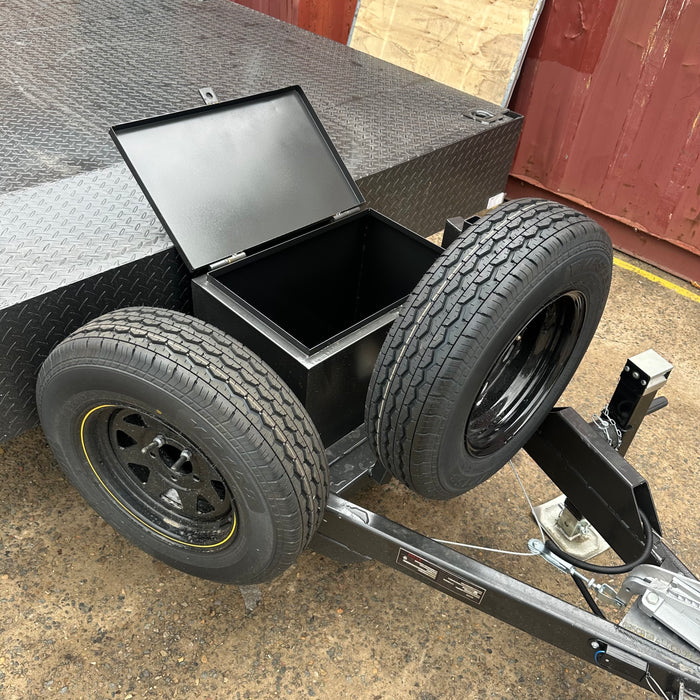 9m x 2.4M Flat Top Tri-Axle Trailer