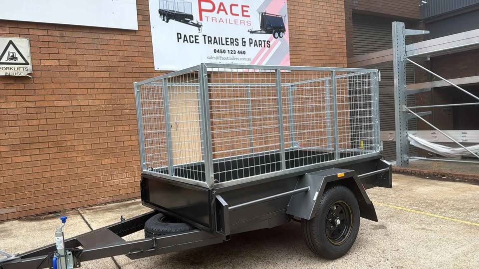 7x4 Box Trailer Heavy Duty Single Axle Trailer With 900mm cage
