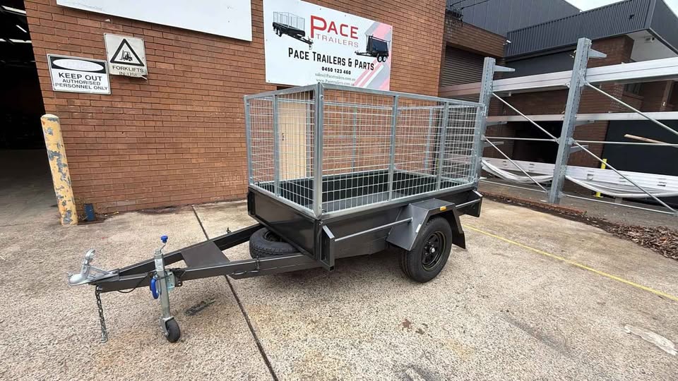 7x4 Box Trailer Heavy Duty Single Axle Trailer With 900mm cage
