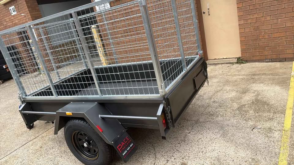 7x4 Box Trailer Heavy Duty Single Axle Trailer With 900mm cage