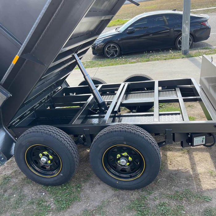 8'x5' Tipper Tandem Trailer 1.5m High Sides + Slide In Ramps