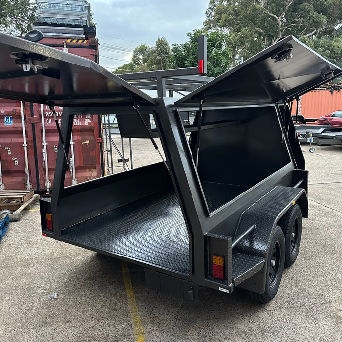 8x5 Tradesmen with Slanted Compressor Box