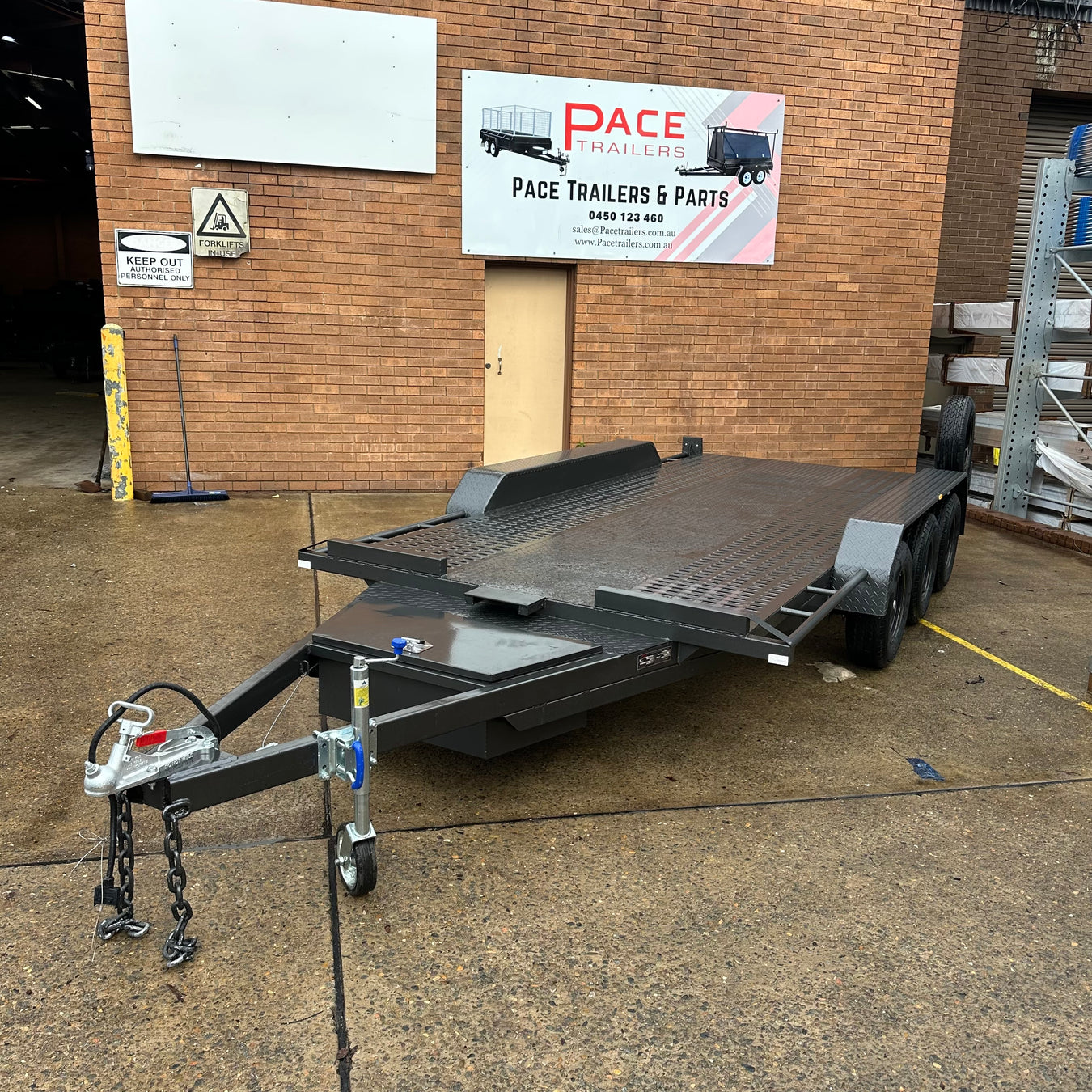 Car Trailer Tri-Axle