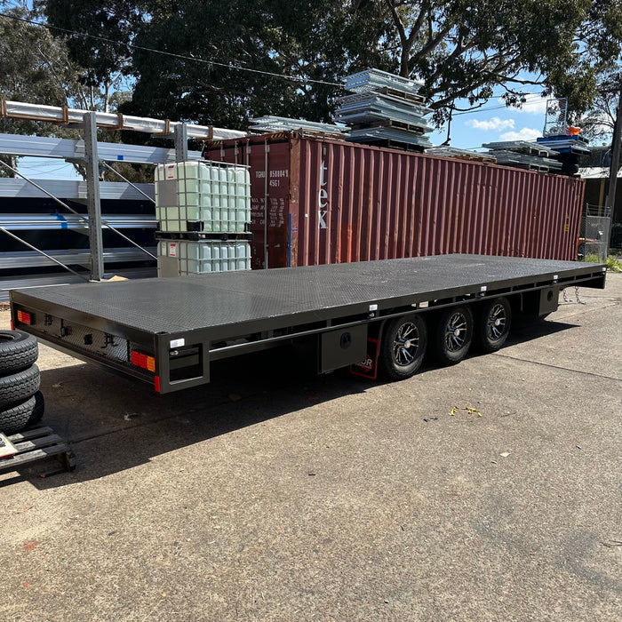 7.5x2.4m Flat Table-Top Trailer
