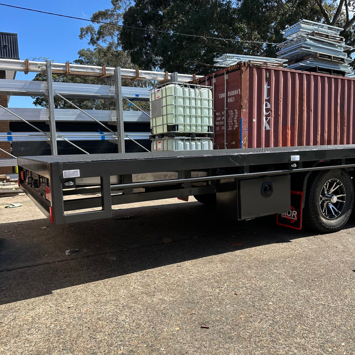 7.5x2.4m Flat Table-Top Trailer