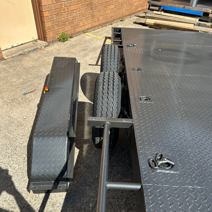 16ft Hydraulic Tilt Car Trailer - With Removable Guards