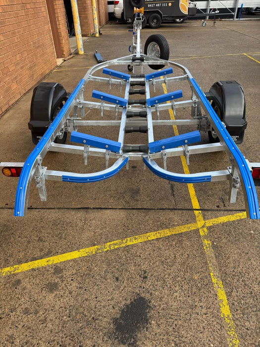 S520b Galvanised Braked Boat Trailer Suit Boat Length Of 4.4mt(14ft) x 4.9mt(16ft)